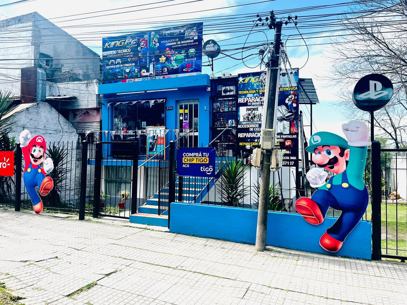 Cartel en lona impresa instalado, trabajo real de Tematik