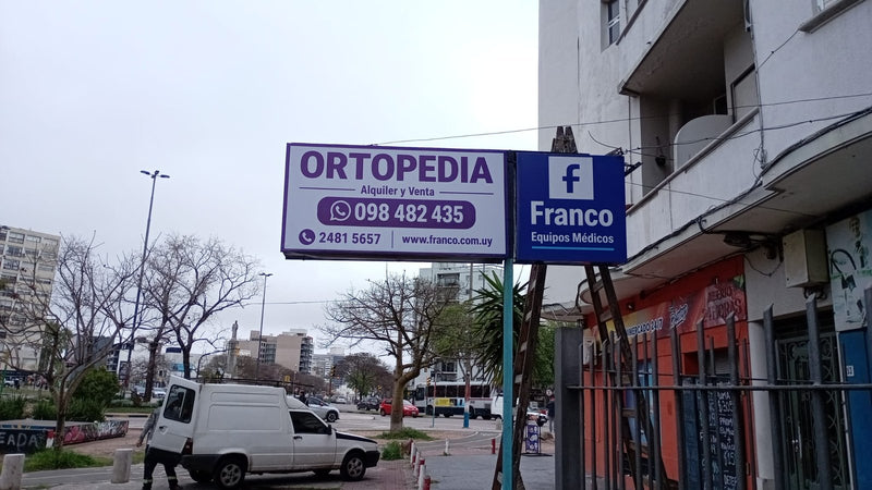 Cartel en lona impresa instalado, trabajo real de Tematik