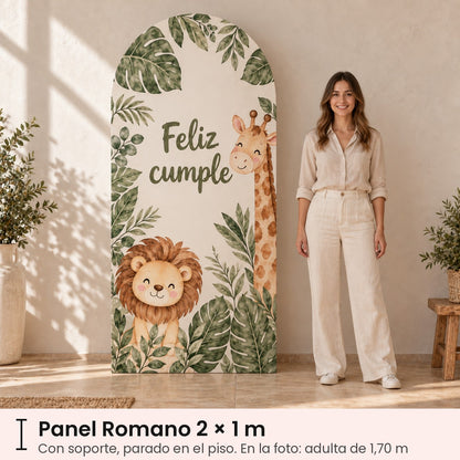 Panel Romano rígido de 2 × 1 m parado en el piso, más alto que la mujer de 1,70 m que está al lado