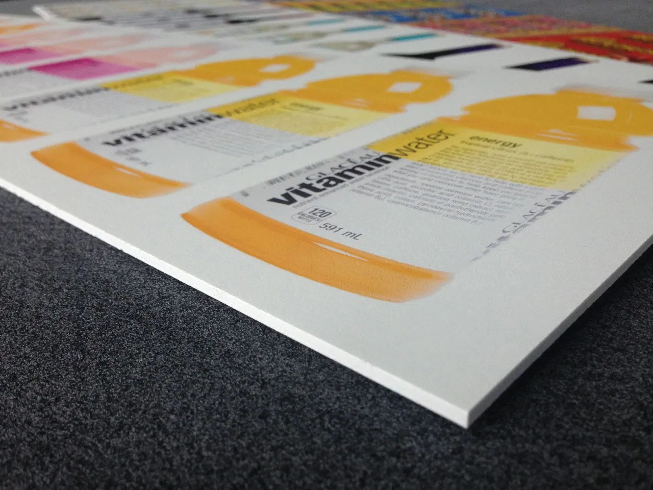 Figura Rigida Recortada – Exhibidor Corporativo